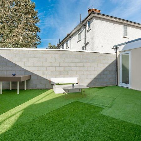 Goldbeaters House Hotel Edgware Екстериор снимка