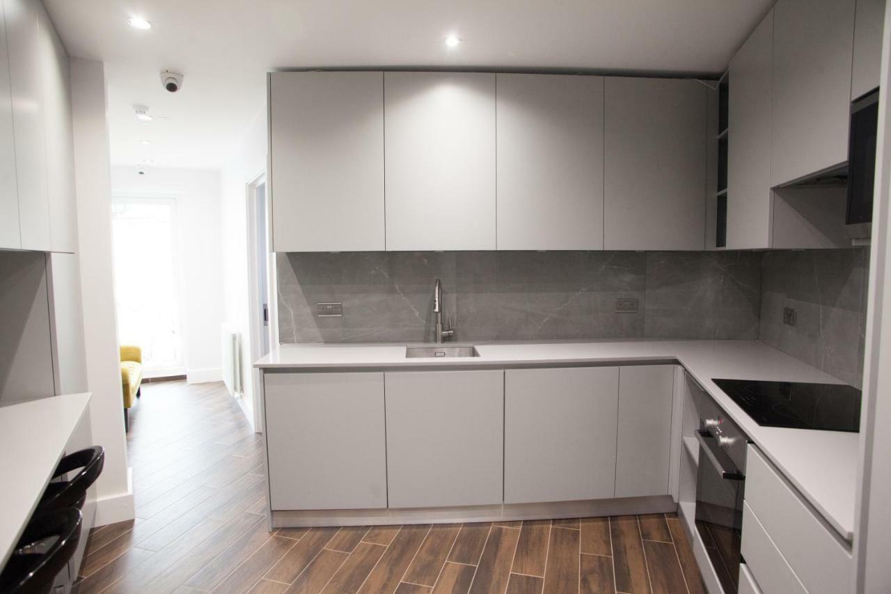 Goldbeaters House Hotel Edgware Екстериор снимка