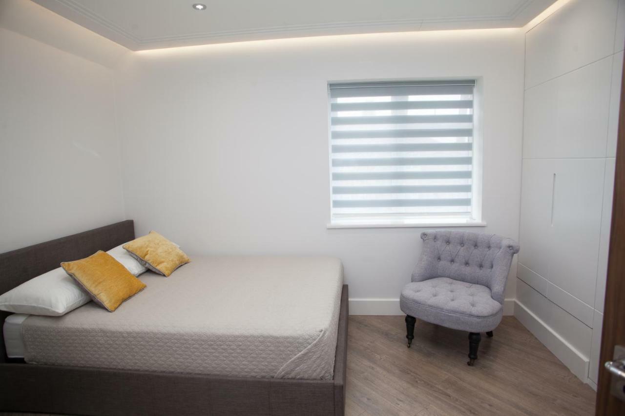 Goldbeaters House Hotel Edgware Екстериор снимка