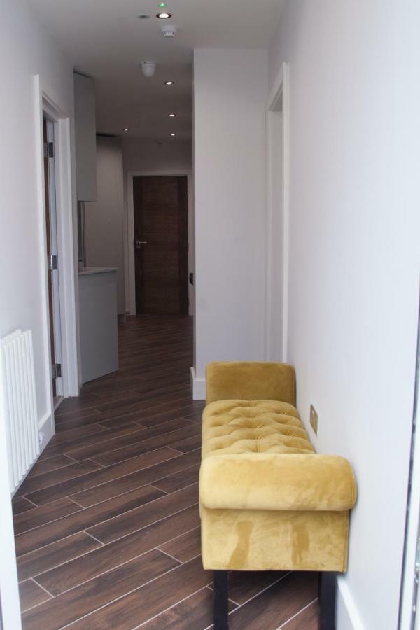 Goldbeaters House Hotel Edgware Екстериор снимка
