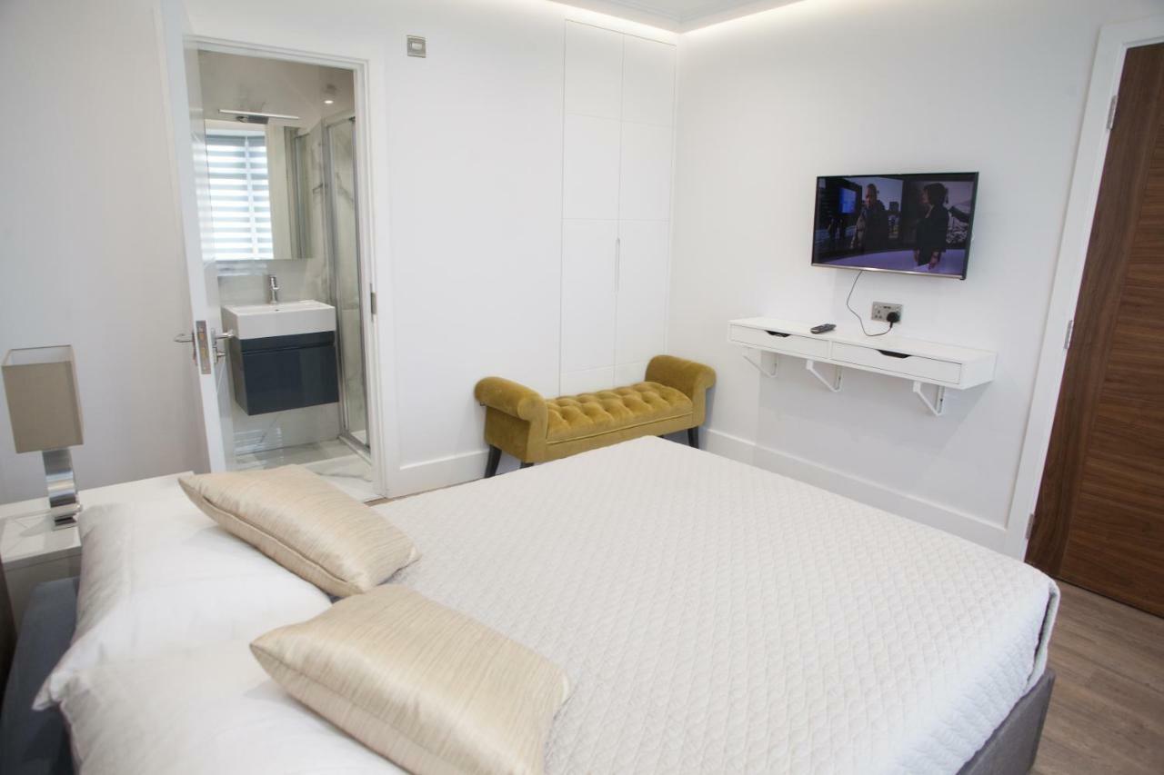 Goldbeaters House Hotel Edgware Екстериор снимка