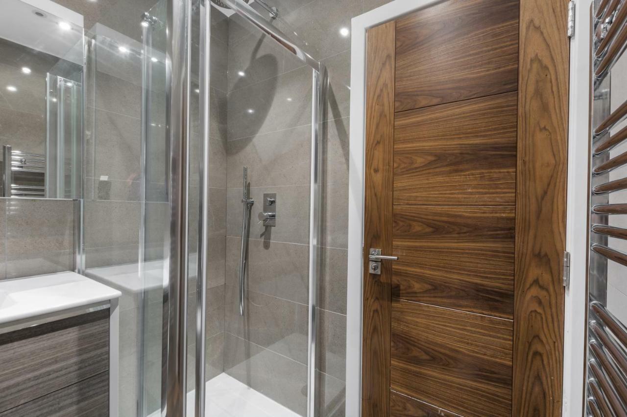 Goldbeaters House Hotel Edgware Екстериор снимка