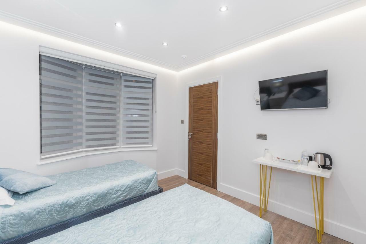 Goldbeaters House Hotel Edgware Екстериор снимка